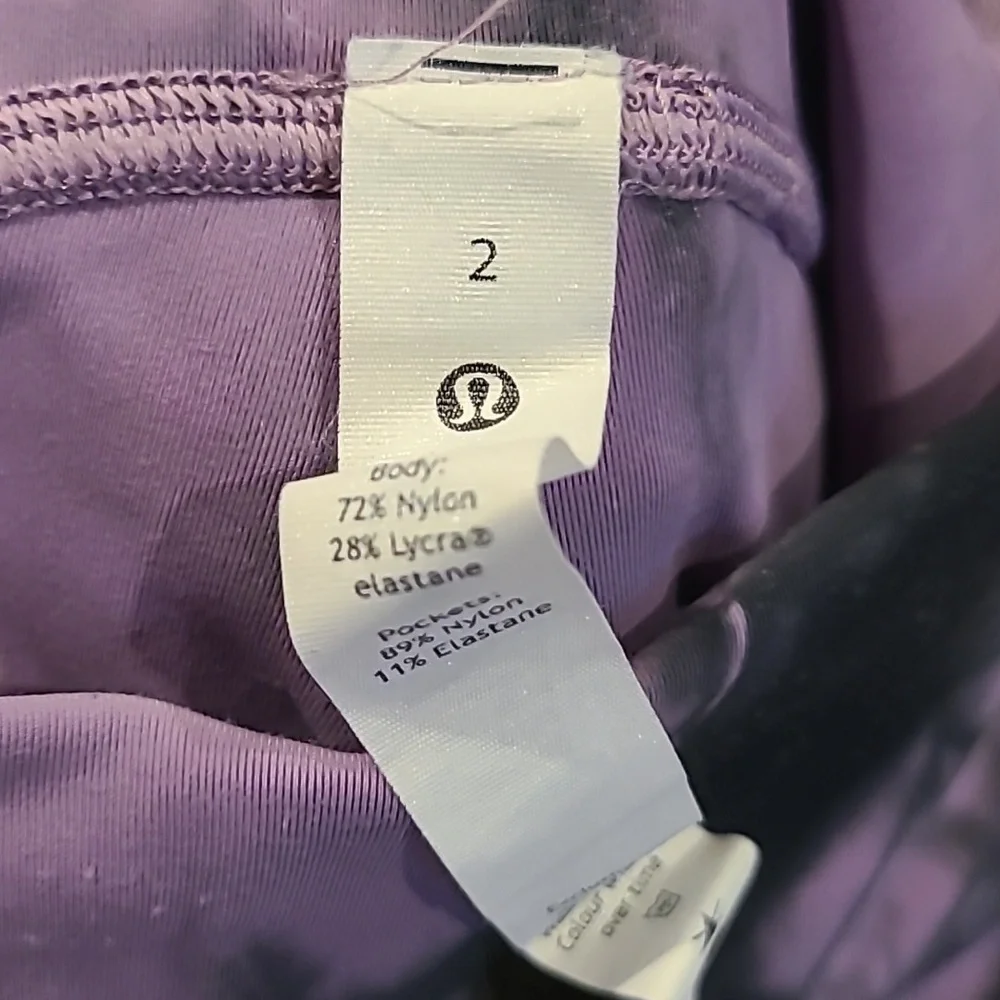 Lululemon 25” Tights To Dye For Size 2.